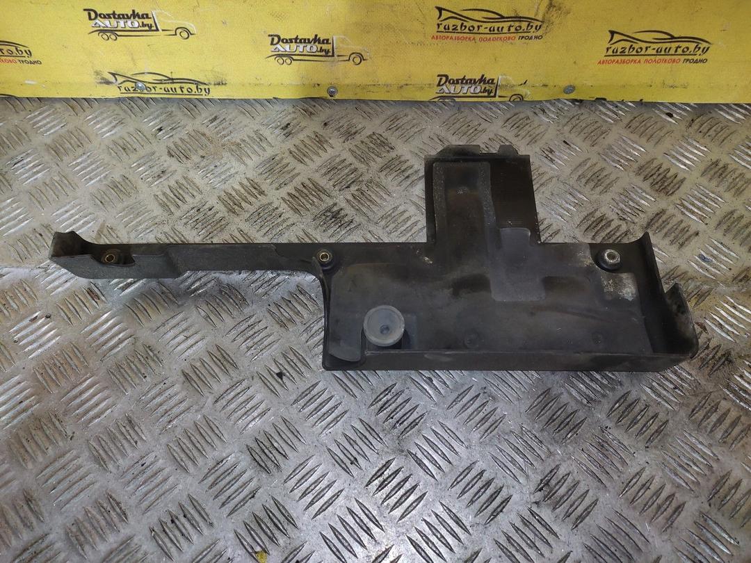 Декоративная крышка двигателя 3WM0SB Opel Zafira - Фото 2