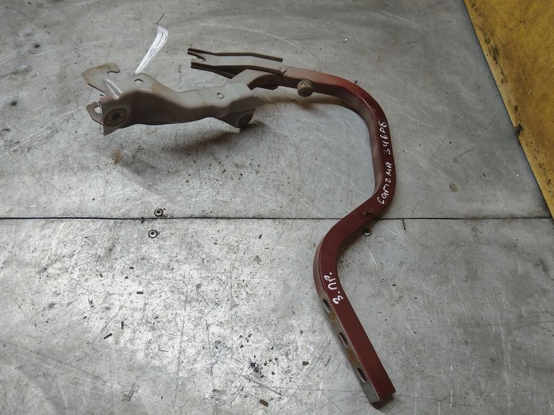 Петля крышки багажника LQ8N83 Mitsubishi Carisma купить с доставкой