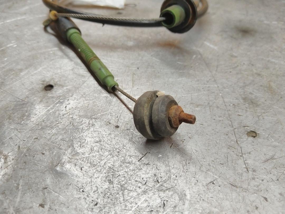 Трос капота DKBP3N Volkswagen Jetta купить с доставкой. Огромный выбор запчастей и марок авто. У нас есть практически все.