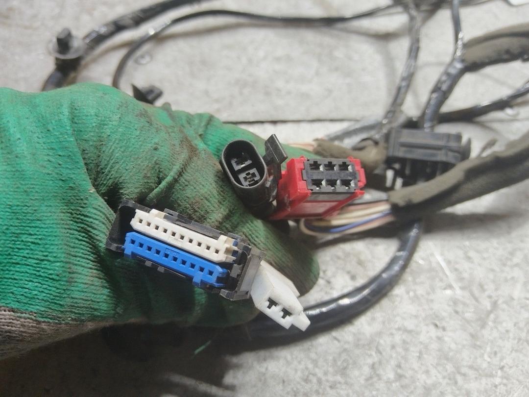 Проводка двери передней правой 53FVN9 Renault Laguna купить на авторазборке