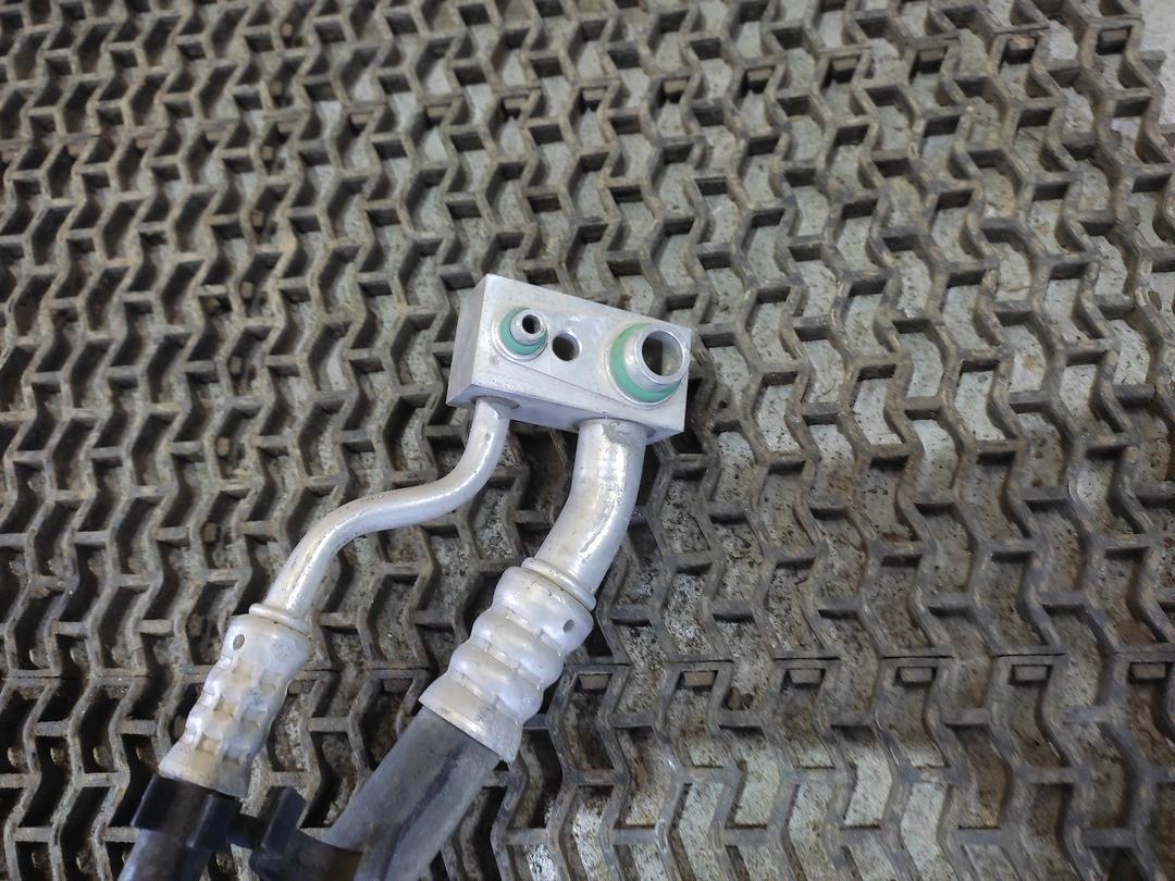 Трубка кондиционера ZHTDYN Opel Zafira купить в магазине запчастей бу