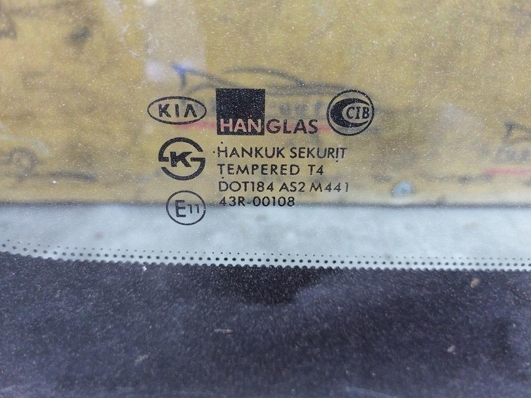 Стекло кузовное боковое правое ZRAM8M Kia Carnival - Фото 2