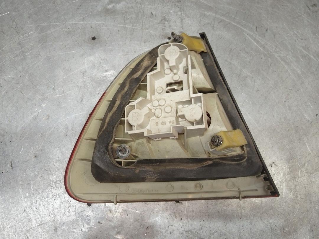 Фонарь задний правый 72QMC4 BMW 3 E46 купить