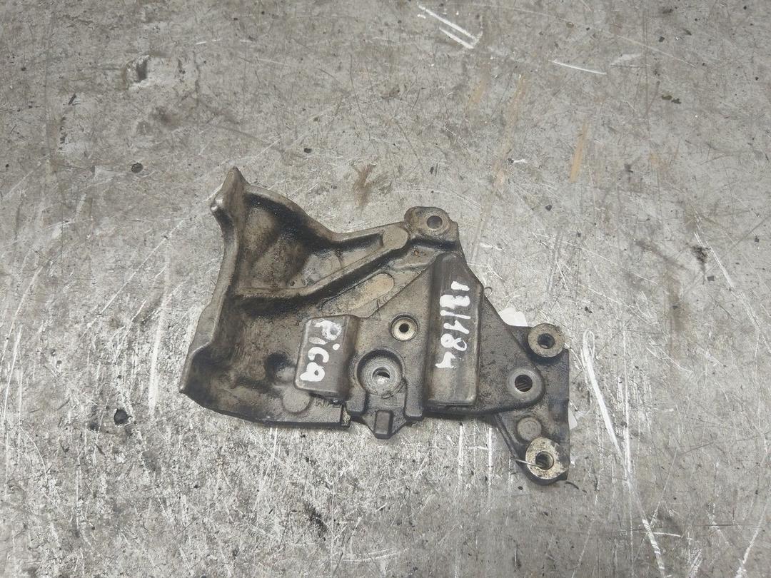 Подголовник 2W8G9L Alfa Romeo 147 купить с доставкой