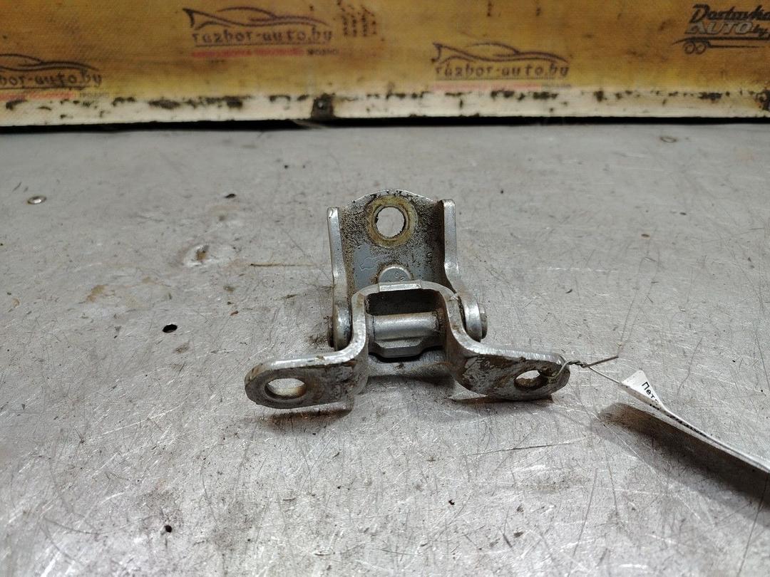 Петля двери задней левой UU2212 Nissan Primera - Фото 3