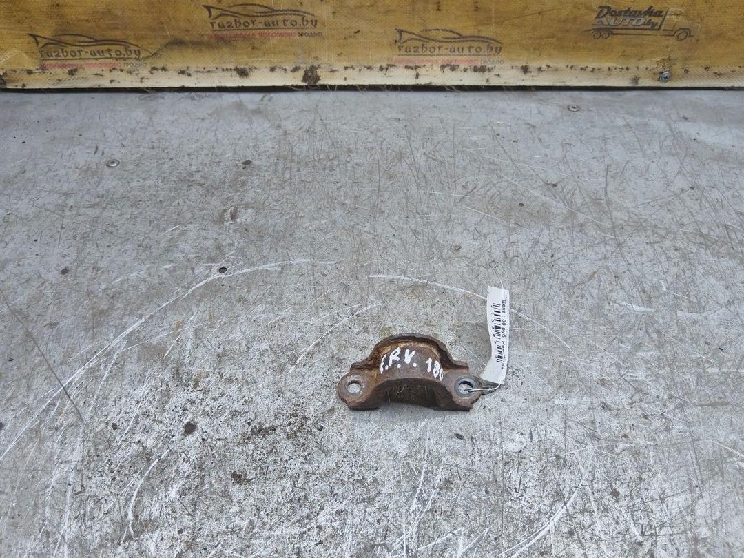 Крепление втулки стабилизатора P2T3MG Honda FR-V - Фото 1