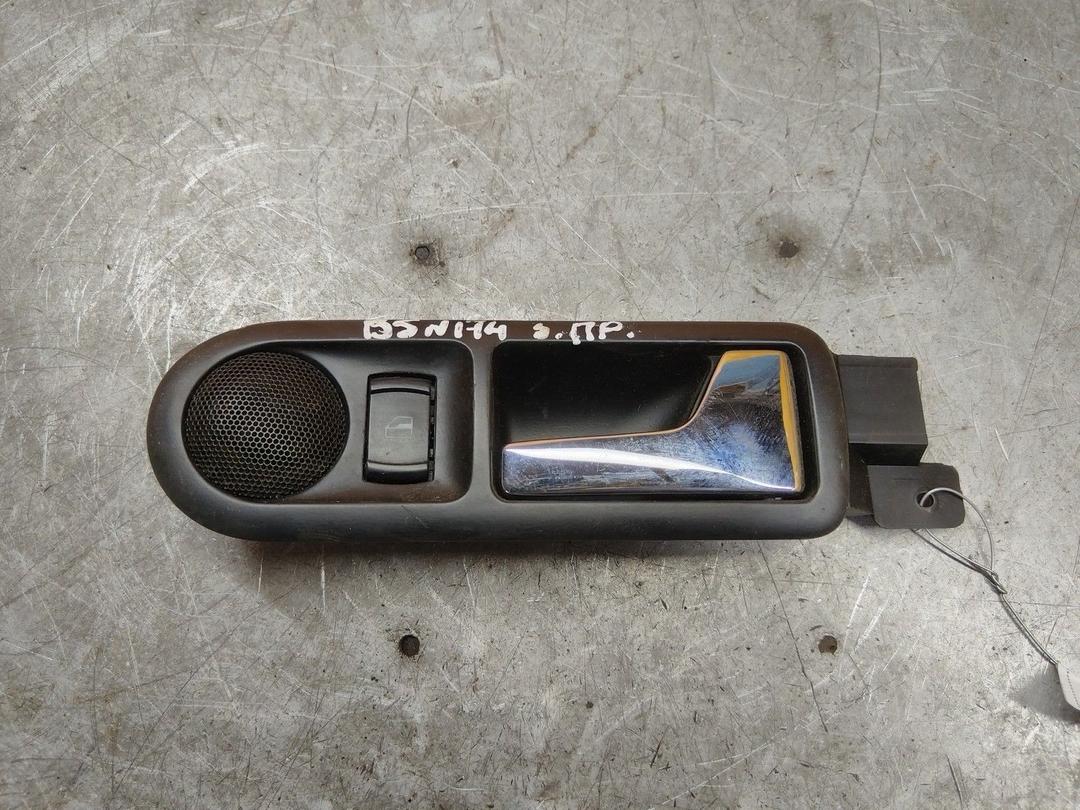 Ручка внутренняя задняя правая X35TVF Volkswagen Passat - Фото 1