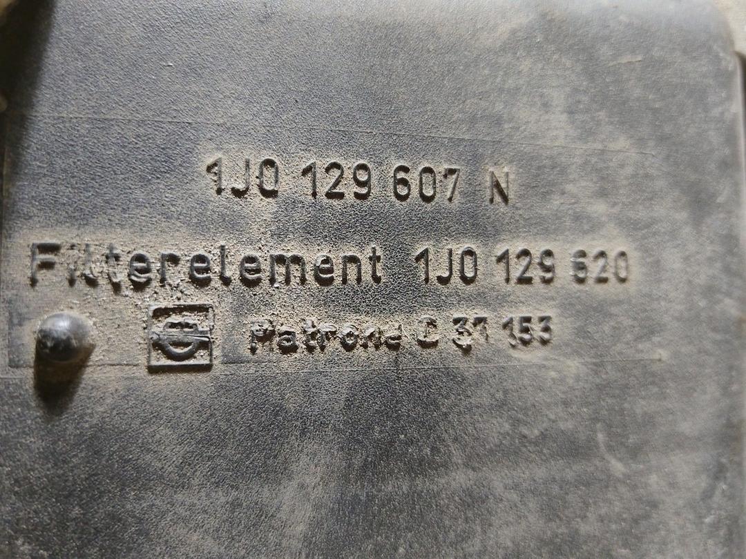 Корпус воздушного фильтра 95W1HQ Seat Toledo undefined