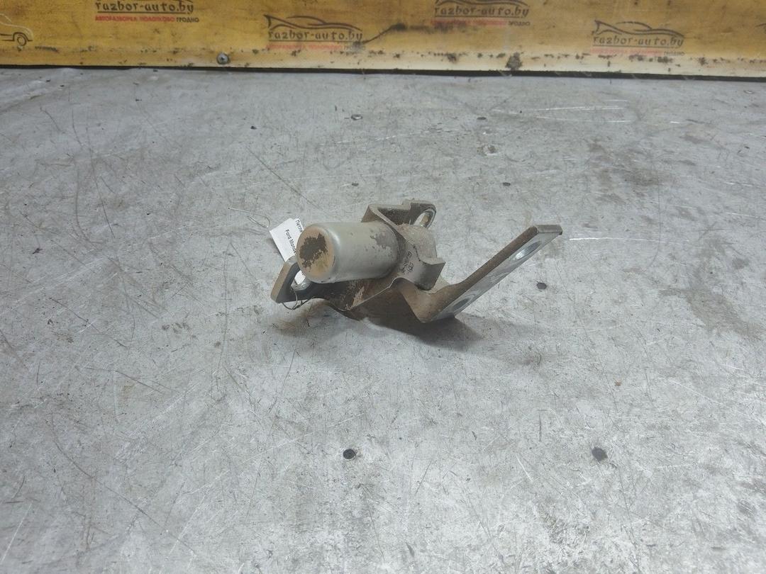 Петля двери передней левой W8DBCC Ford Mondeo купить с доставкой