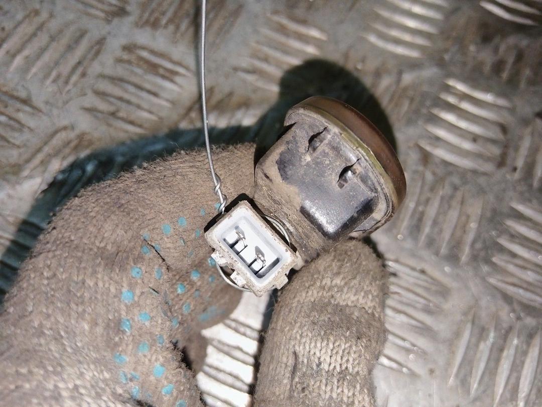 Повторитель передний левый 78DYAS Volkswagen Passat купить с доставкой