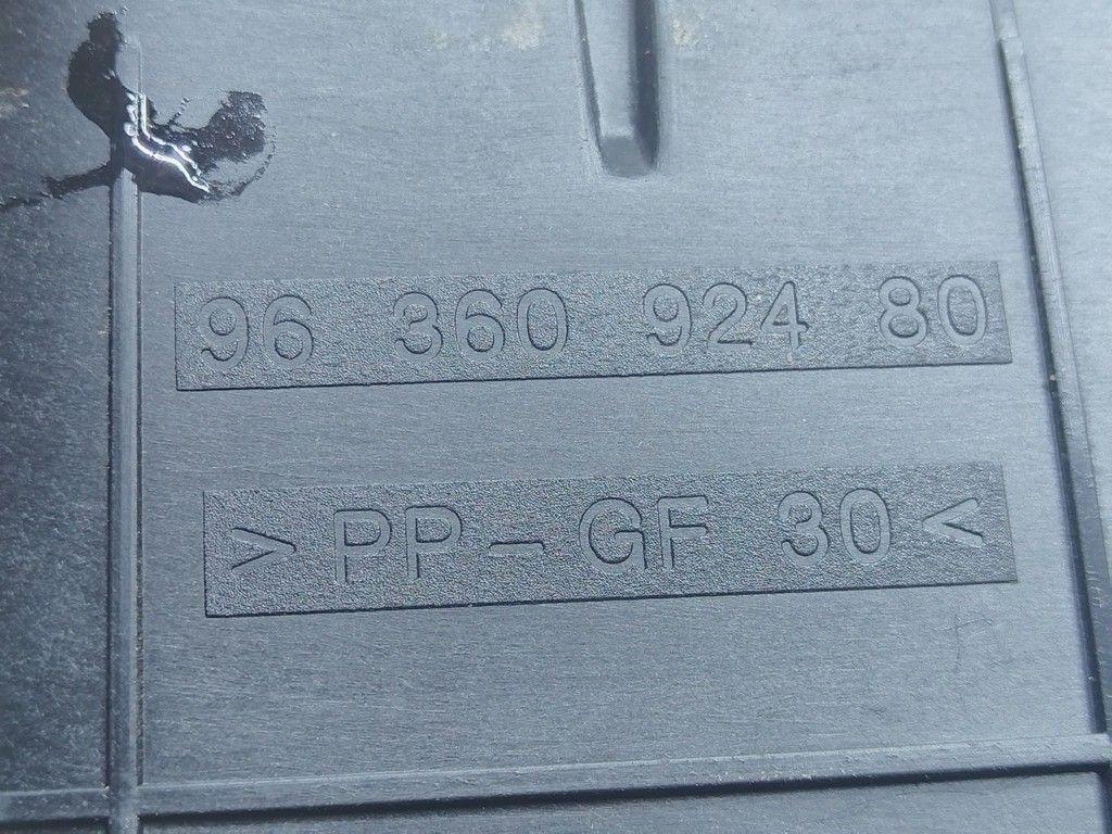 Полка аккумулятора Q4UGKN Citroen Xsara Picasso - Фото 5