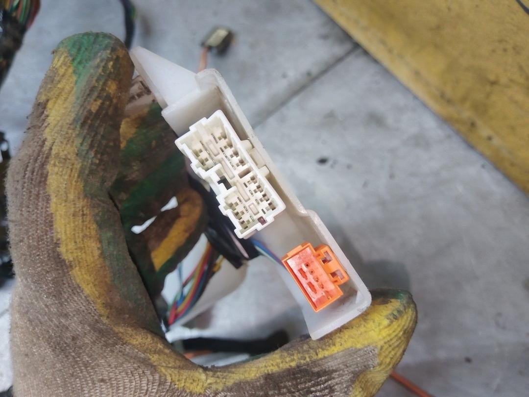 Проводка салона MHXSC1 Volvo V40 - Фото 2