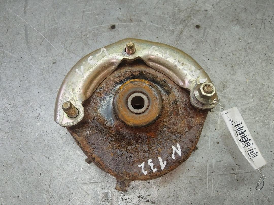 Опора амортизатора верхняя (чашка) 79R6E5 Mazda Premacy