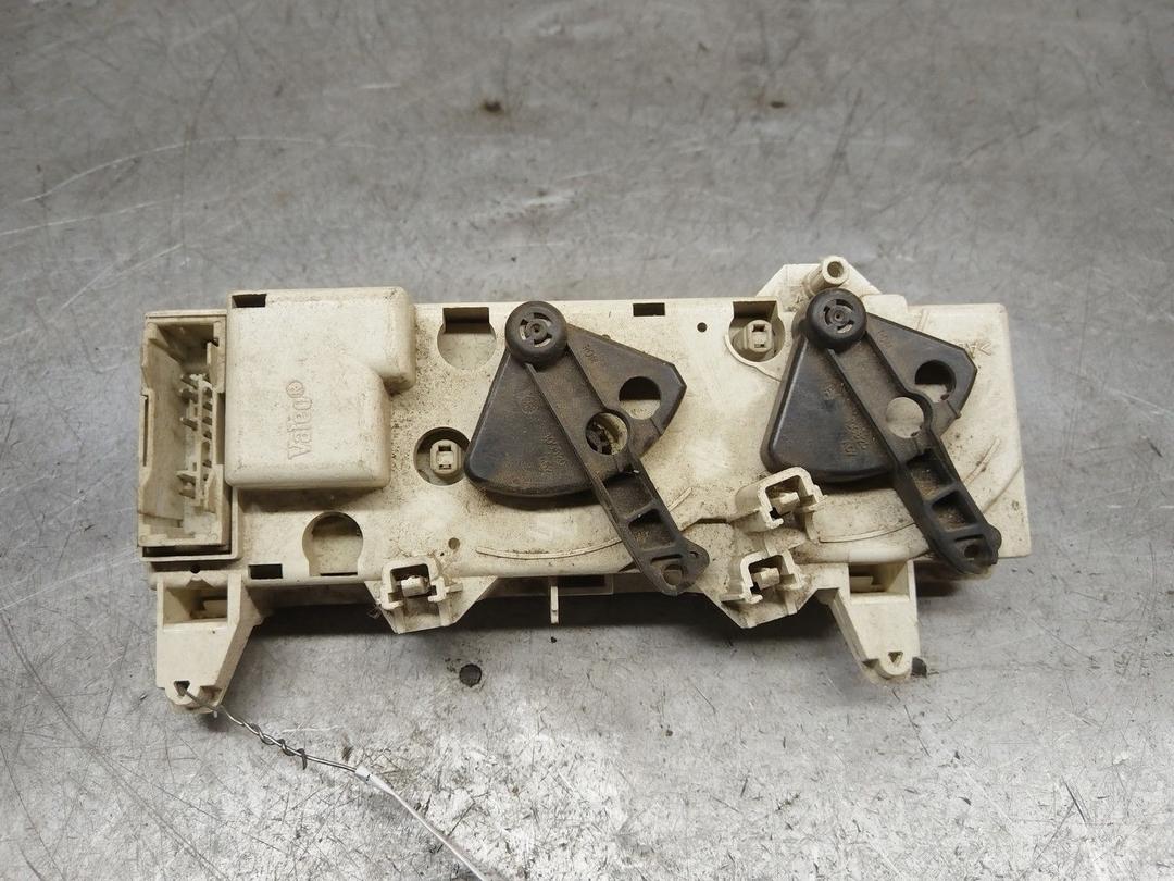 Блок управления печки/климат-контроля 1P991O Renault Scenic купить