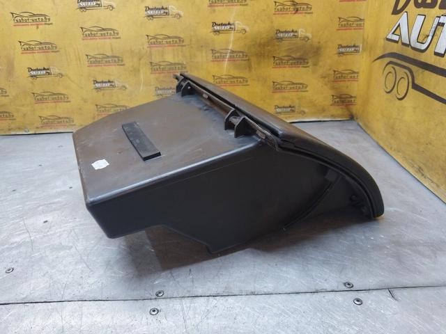 Бардачок 7RT017 Opel Astra купить с доставкой