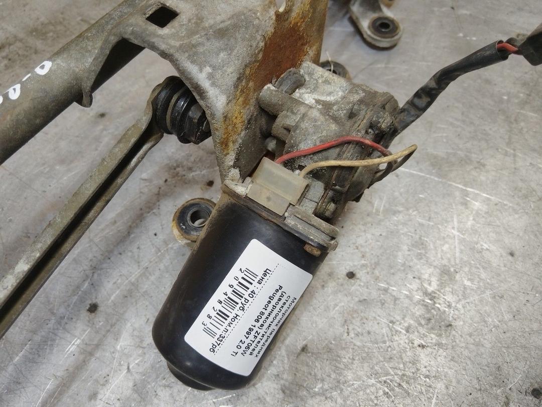 Моторчик передних стеклоочистителей (дворников) ZFT05W Peugeot 806 купить на авторазборке