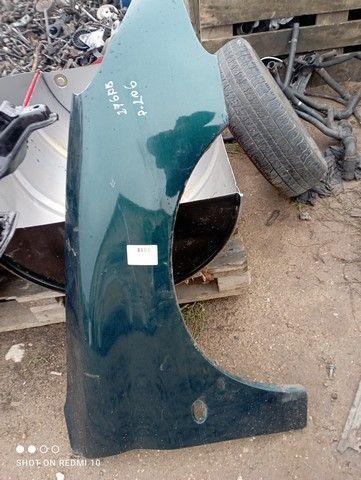 Крыло переднее правое B13AZ3 Peugeot 206