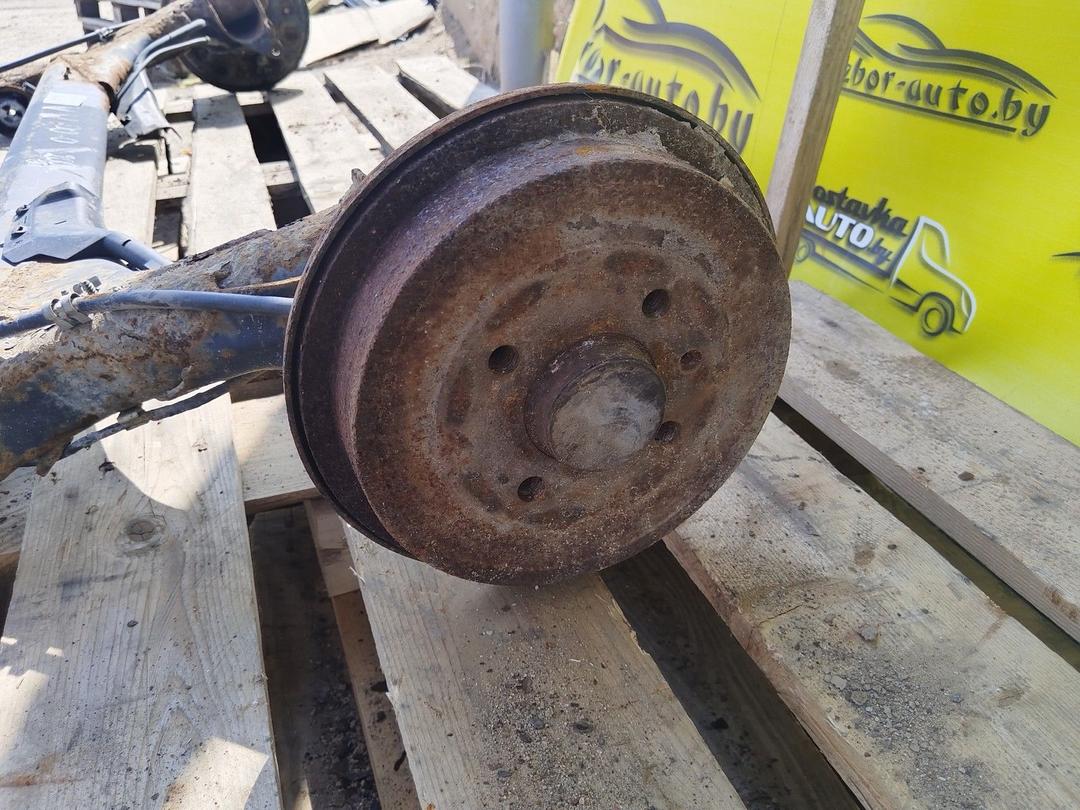 Балка подвески задняя UZQGF7 Volkswagen Polo undefined