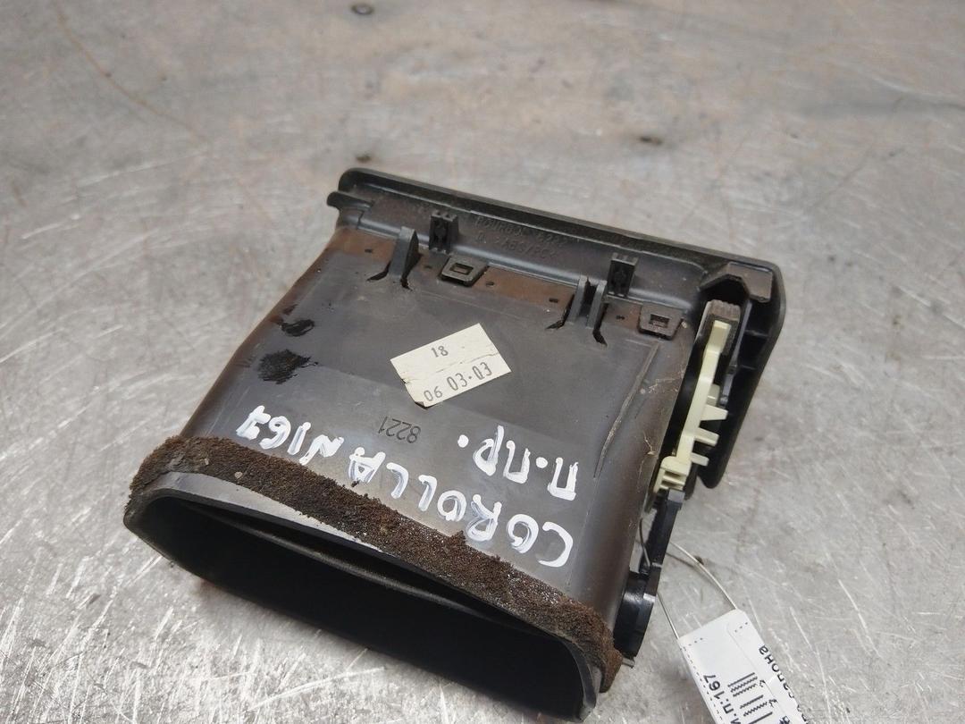 Дефлектор обдува салона TRLZR0 Toyota Corolla купить в магазине запчастей бу