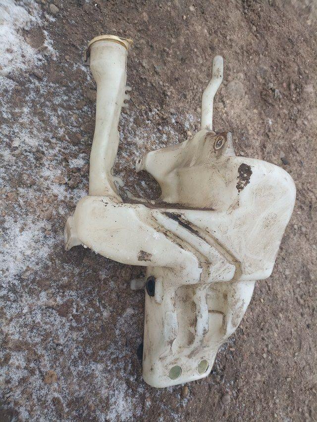 Бачок омывателя 7E9427 Mitsubishi Carisma купить с доставкой