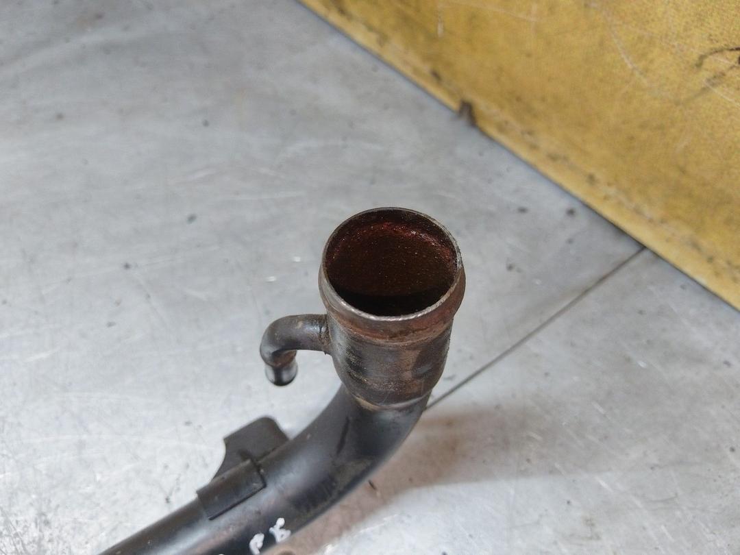 Трубка охлаждающей жидкости металлическая 55AVGU Volkswagen Passat купить