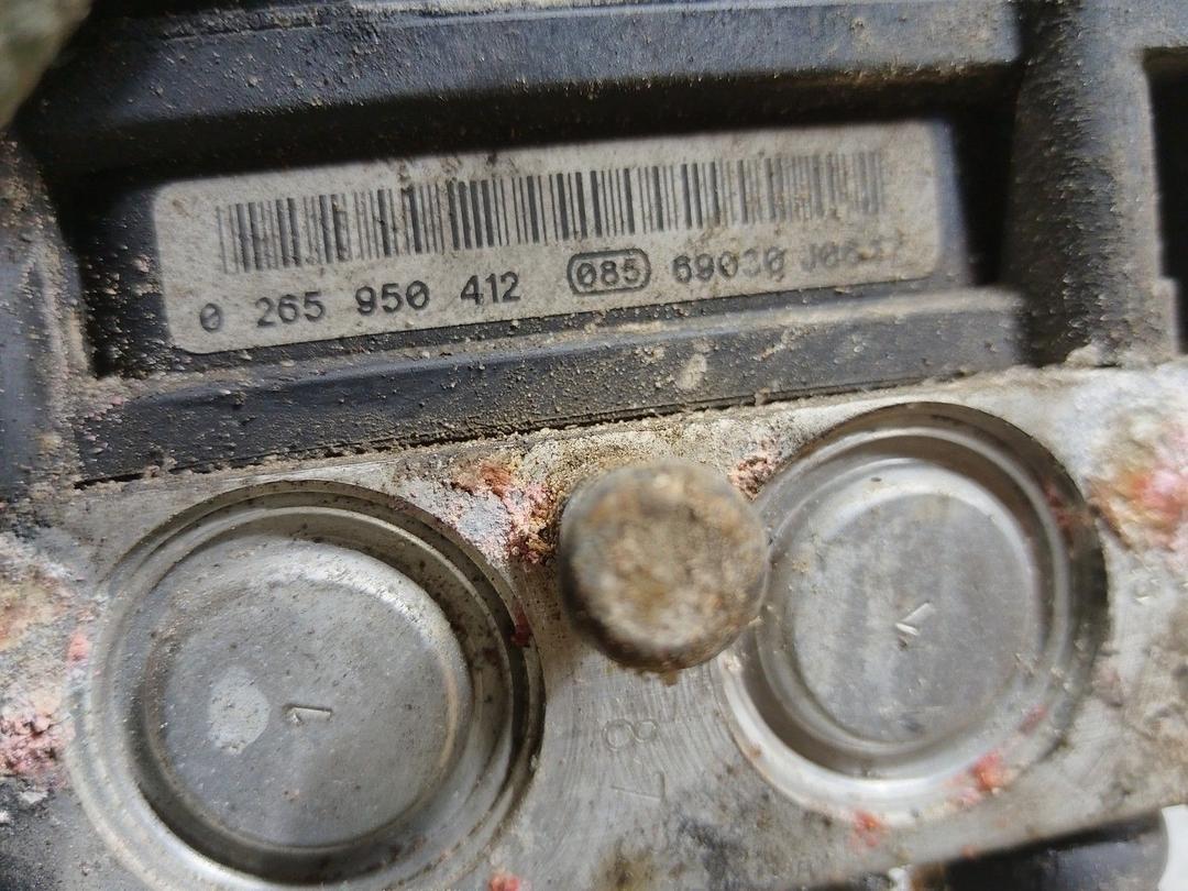 Блок ABS 1B0A3D Toyota Corolla Verso - Фото 4