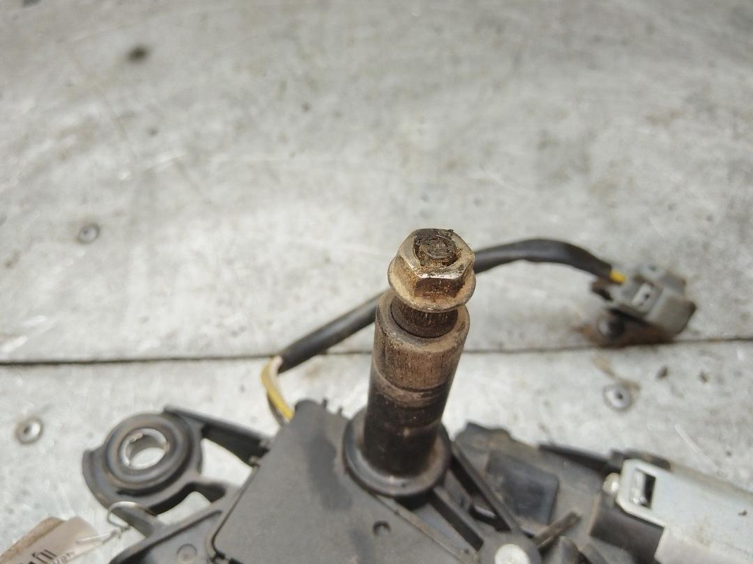 Моторчик заднего стеклоочистителя (дворника) N656A9 Volvo V70 - Фото 2