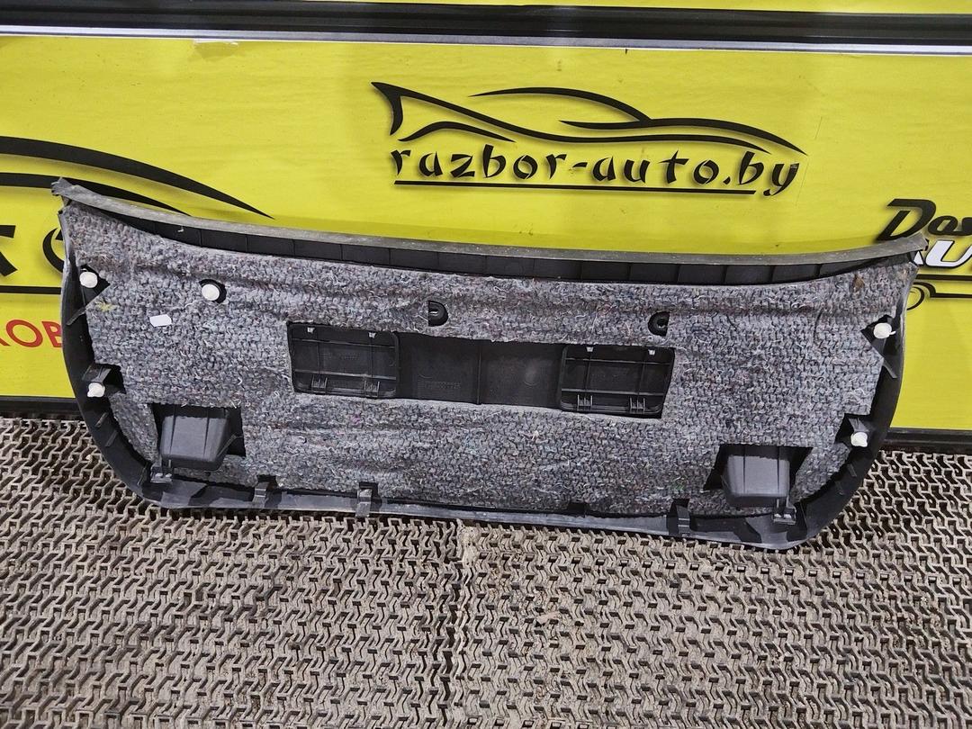 Обшивка крышки багажника FCU5AL Toyota Corolla купить