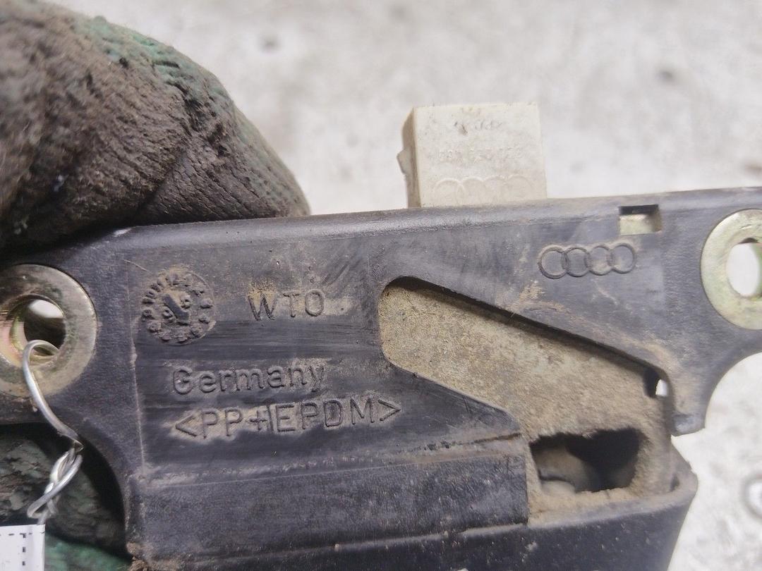 Замок багажника CG3360 Audi A4 купить в магазине запчастей бу