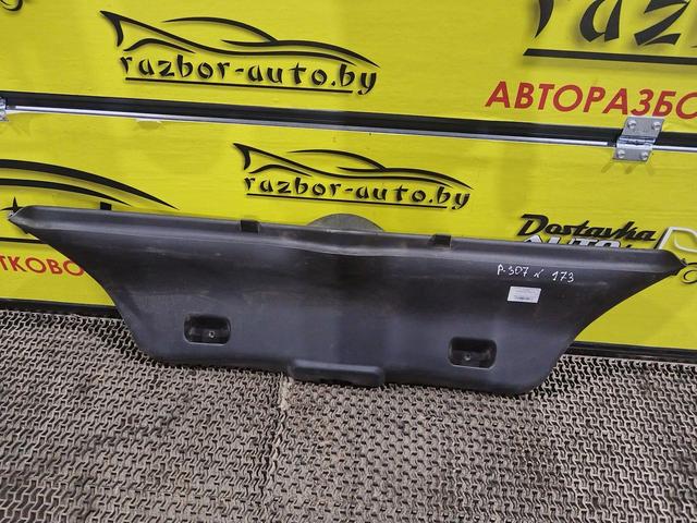 Обшивка крышки багажника Q11R35 Peugeot 307