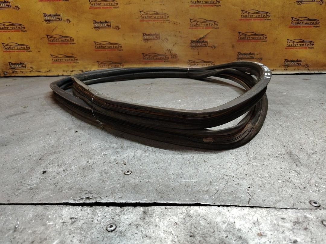 Уплотнитель двери задней правой 49ZHCT Peugeot 106 - Фото 2