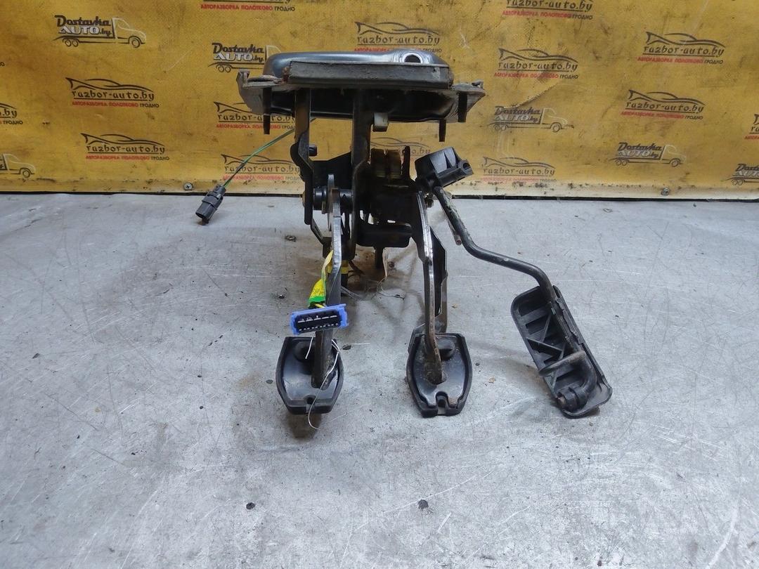 Узел педальный (блок педалей) 54HD3T Renault Scenic купить на авторазборке