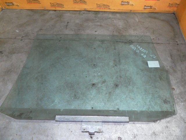 Стекло двери задней правой NJMPP1 Volkswagen Passat купить