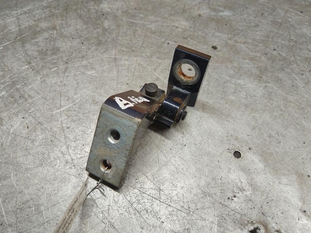 Петля двери задней левой YED5OE Audi A6