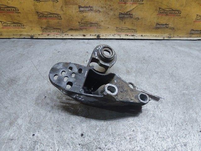 Кронштейн стабилизатора 1A07B6 Audi A4