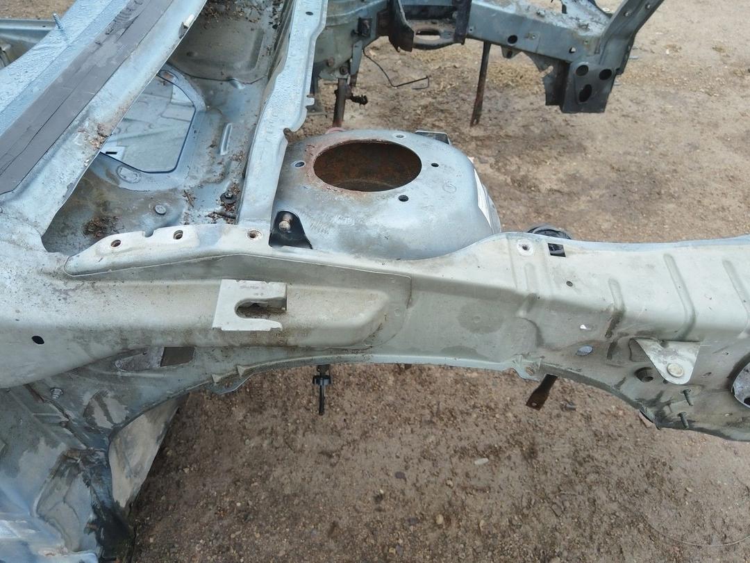 Стакан лонжерона правый RAL60L Peugeot 607 купить с доставкой