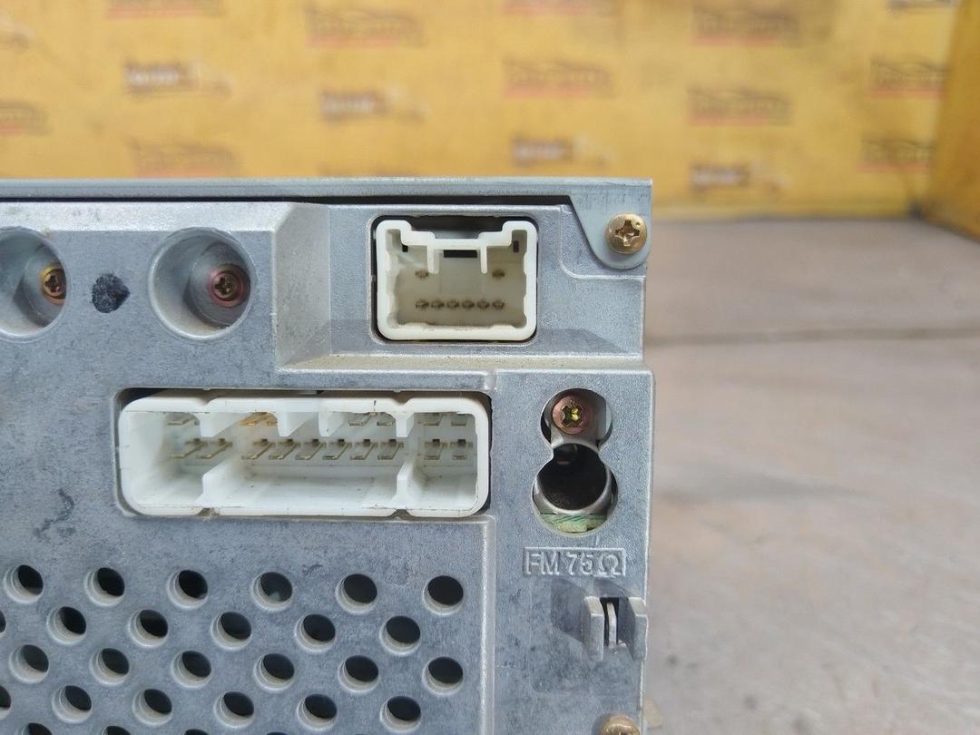 Магнитола TRSG2S Toyota Corolla купить на авторазборке