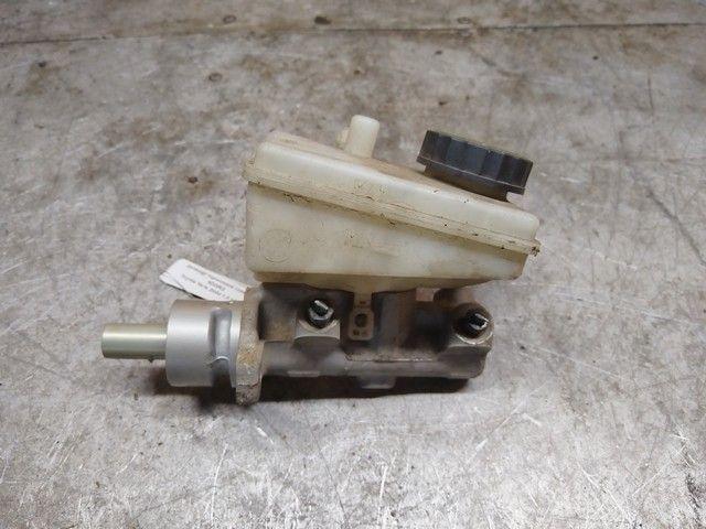 Цилиндр тормозной главный N30IR2 Toyota Yaris купить