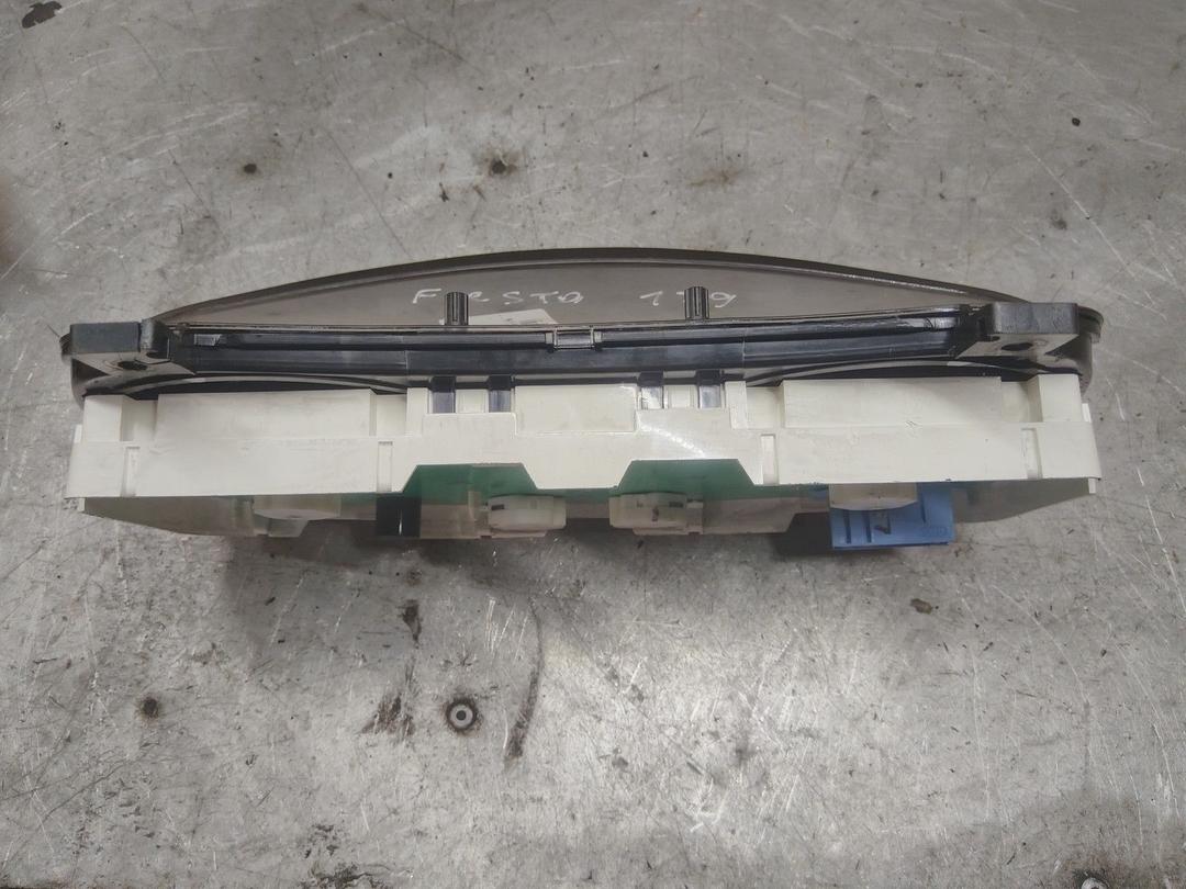 Щиток приборов (приборная панель) 9KVVFQ Ford Fiesta - Фото 4