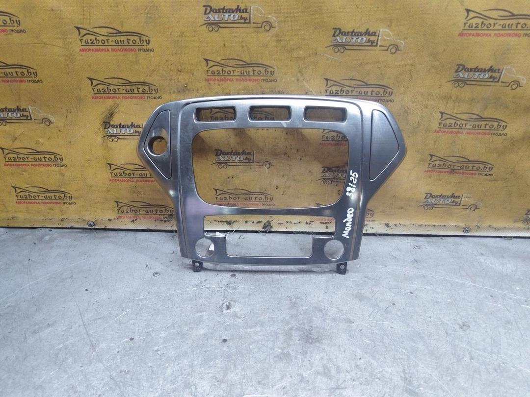 Рамка под магнитолу E051L4 Ford Mondeo