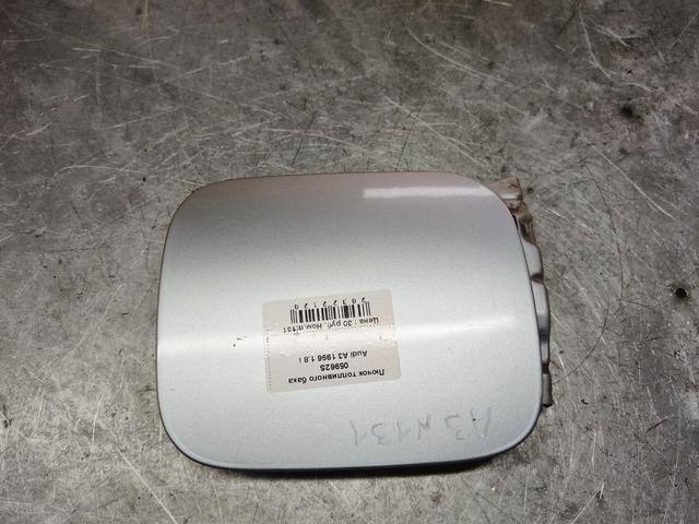 Лючок топливного бака 05962S Audi A3 - Фото 1