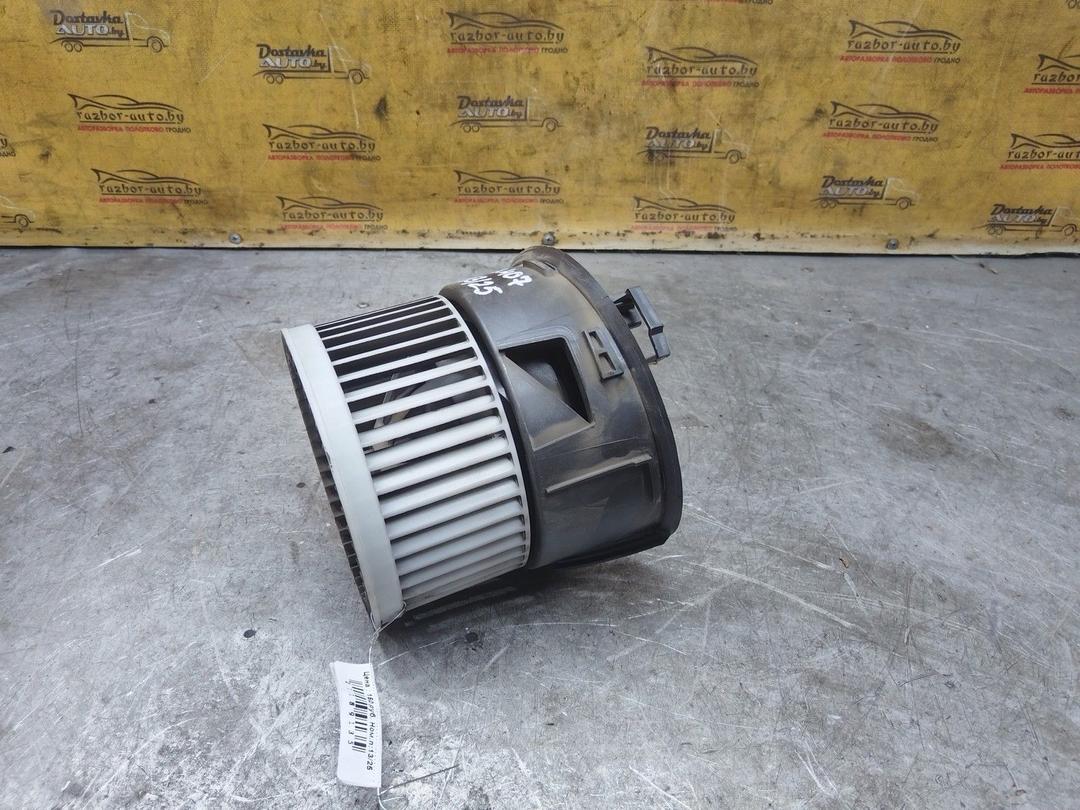 Моторчик печки KN3784 Peugeot 407 купить