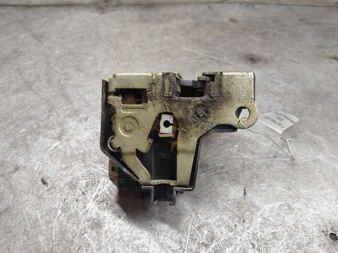 Замок двери передней правой PH95ZQ Renault Megane купить с доставкой