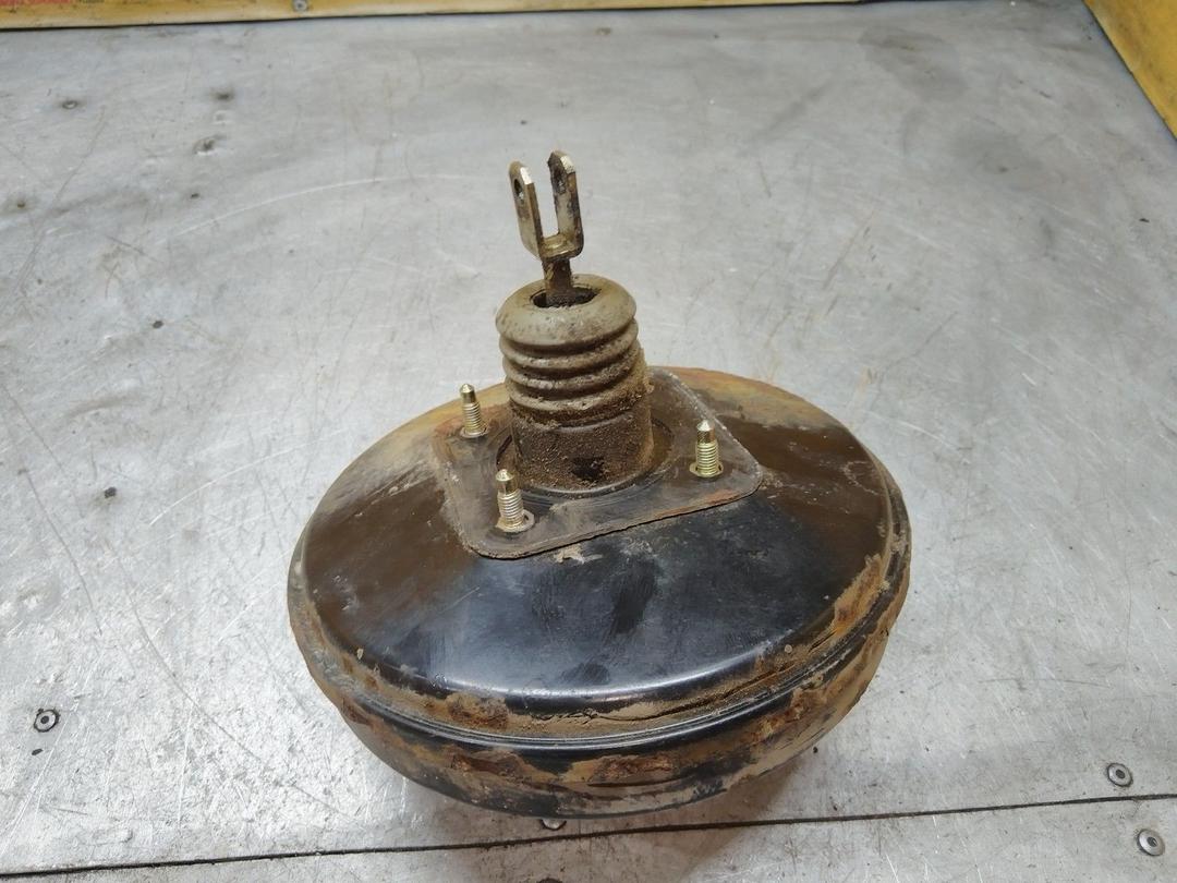 Вакуумный усилитель тормозов 54OUUI Renault Kangoo купить в магазине запчастей бу