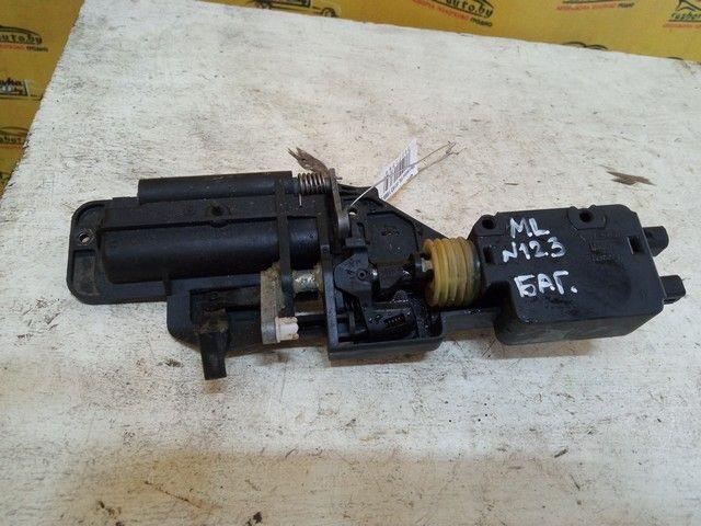 Ручка открывания багажника XLMAVK Mercedes ML W163