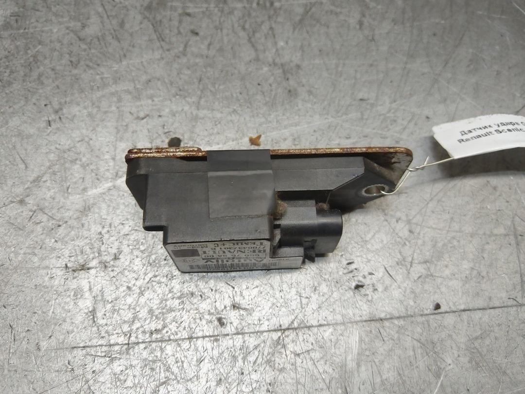Датчик удара GJYA8D Renault Scenic - Фото 2