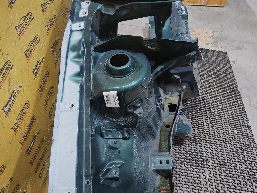 Стакан лонжерона правый E85HMR Volkswagen Golf