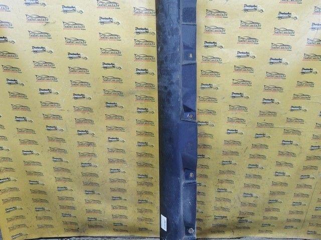 Накладка на порог UM0VPB Toyota Avensis купить на авторазборке