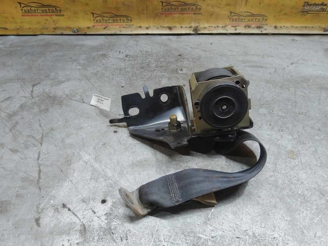 Ремень безопасности задний правый WAAAA7 Mazda 3