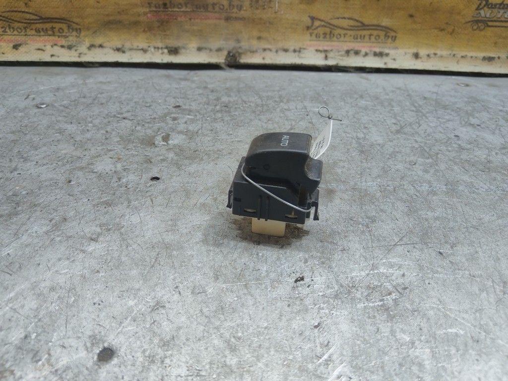 Кнопка стеклоподъемника заднего левого UXQYBZ Toyota Avensis - Фото 2